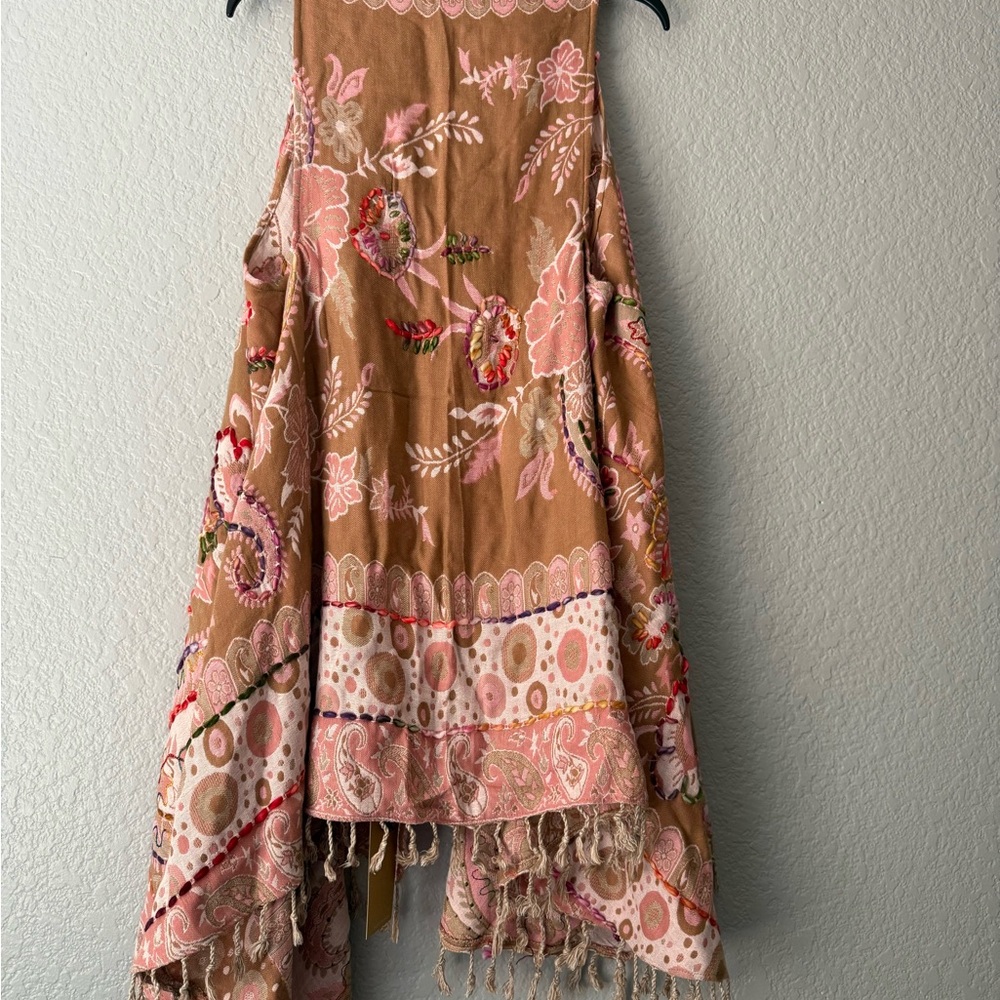 Raj Multicolor Patterned Cape - Picture 3 of 4